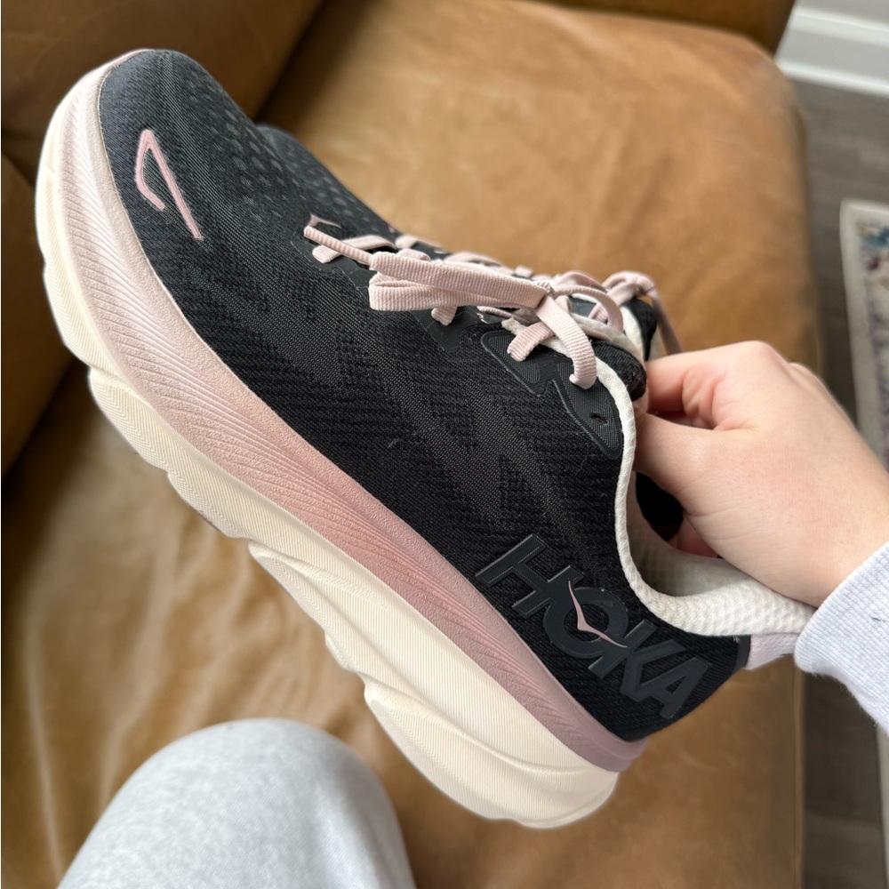 Hoka Clifton 9 Women’s Black and Light Pink Running Shoe